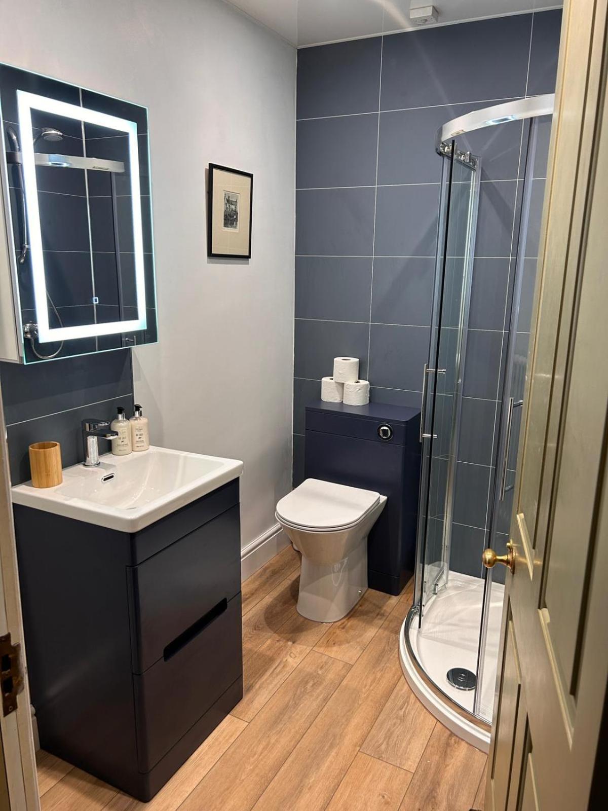 Merchant'S House - Large Two Floor Apartment!! Sleeps Up To 11 People, First Floor Available Separately, Sleeping 2 People At A Reduced Rate!!! Аймут Экстерьер фото